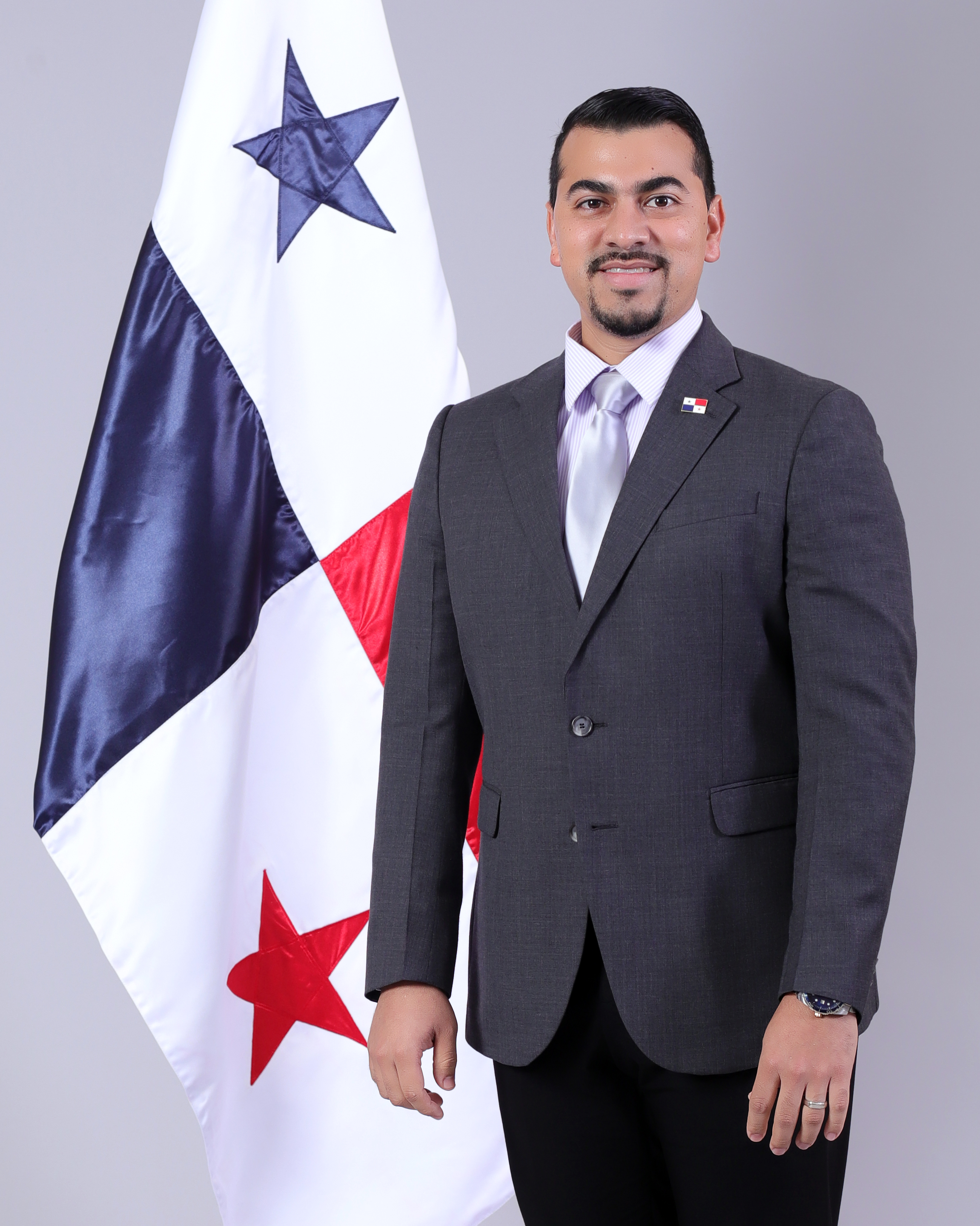 AUGUSTO EFRAÍN PALACIOS MUÑOZ