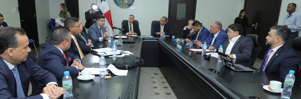 INICIATIVAS DE INTERÉS SOCIAL APROBADAS POR LA COMISIÓN DE ECONOMÍA