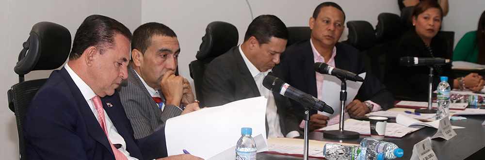EMPUJAN EL CONSEJO NACIONAL DE RECTORES DE UNIVERSIDADES OFICIALES DE PANAMÁ