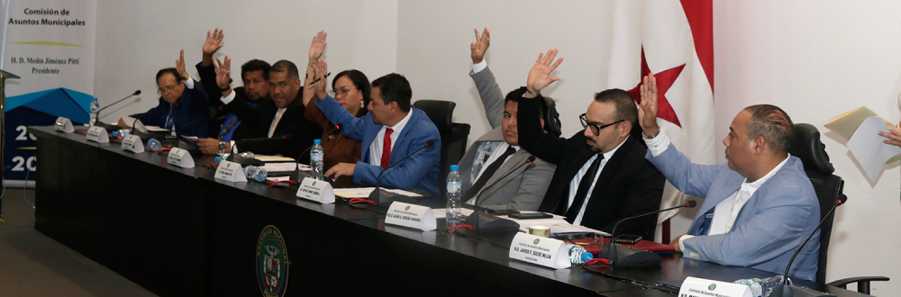 PROYECTOS DE DESCENTRALIZACIÓN BUSCAN MEJORAR LA GESTIÓN DE LOS GOBIERNOS LOCALES