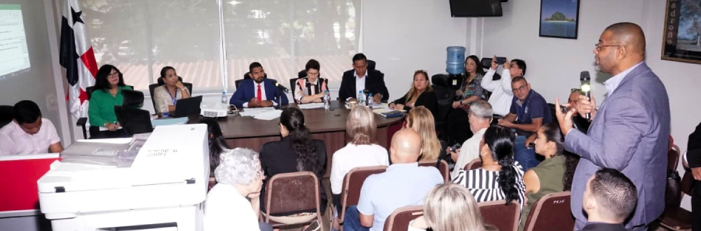 INICIATIVAS DE LEY 108, 109 Y 316 SERÁN FUNSIONADAS EN UN SOLO DOCUMENTO