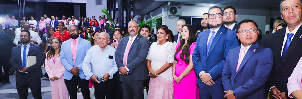 LA ASAMBLEA NACIONAL SE ILUMINA DE ROSADO Y CELESTE EN APOYO A LA PREVENCIÓN DEL CÁNCER
