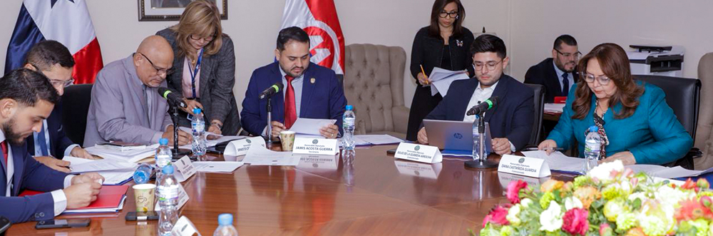 COMISIÓN DE COMERCIO DA CURSO A INICIATIVAS ORIENTADAS AL DESARROLLO ECONÓMICO Y TURÍSTICO