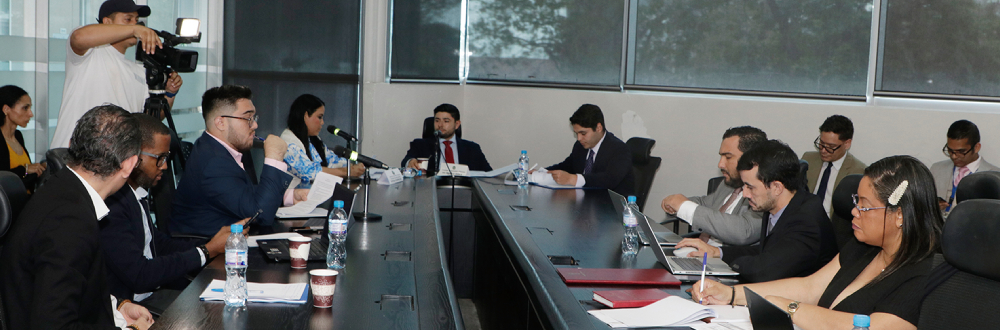 CONTINÚAN ANALIZANDO INICIATIVA QUE BUSCA FORTALECER LA RECAUDACIÓN FISCAL DEL PAÍS