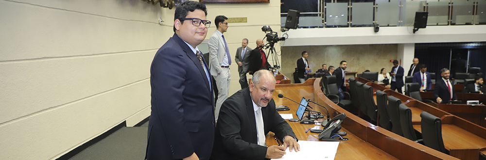 LA ASAMBLEA NACIONAL ELIGE AL NUEVO DEFENSOR DE LOS DERECHOS HUMANOS 2026-2031
