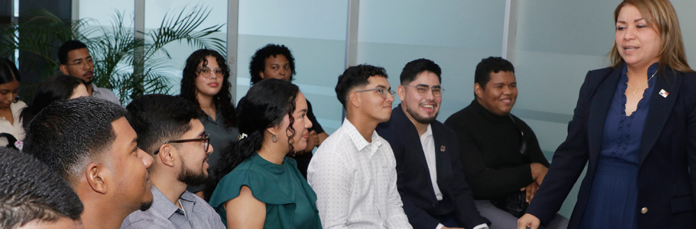 ASAMBLEA NACIONAL RECIBE ESTUDIANTES DE FACULTAD DE CIENCIAS AGROPECUARIAS DE LA UP
