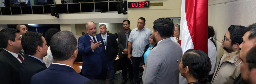 DICTAN CAPACITACIÓN EN ANÁLISIS Y FORMULACIÓN DE POLÍTICAS PÚBLICAS CON DIVERSOS INVESTIGADORES